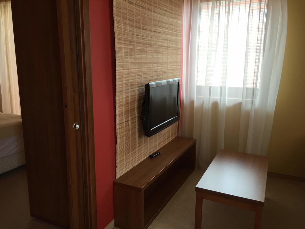 Apartman Fiona Велка Ломница Екстериор снимка