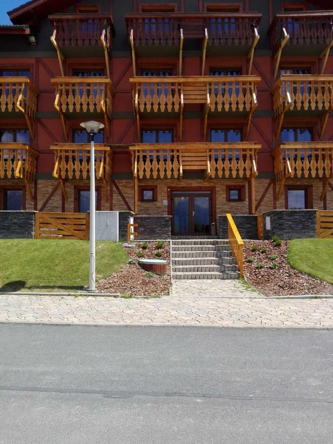 Apartman Fiona Велка Ломница Екстериор снимка