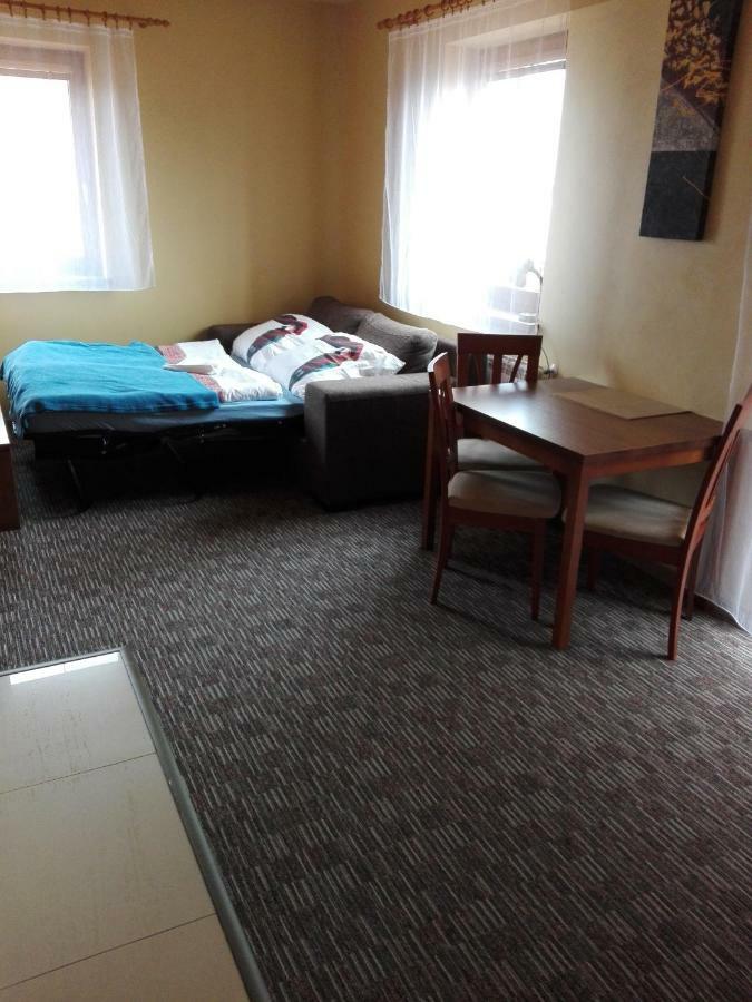 Apartman Fiona Велка Ломница Екстериор снимка